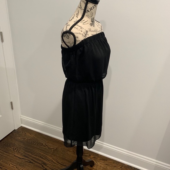 Express Dress (Medium) - Picture 2 of 6